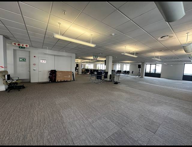 1,563M² OFFICE TO LET IN SANDTON CENTRAL